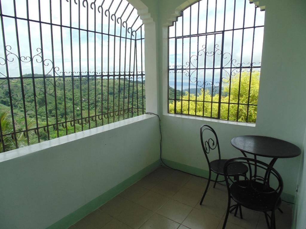 Royal Taal Inn Tagaytay City Camera foto