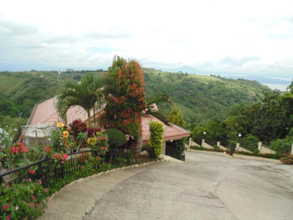 Royal Taal Inn Tagaytay City Camera foto