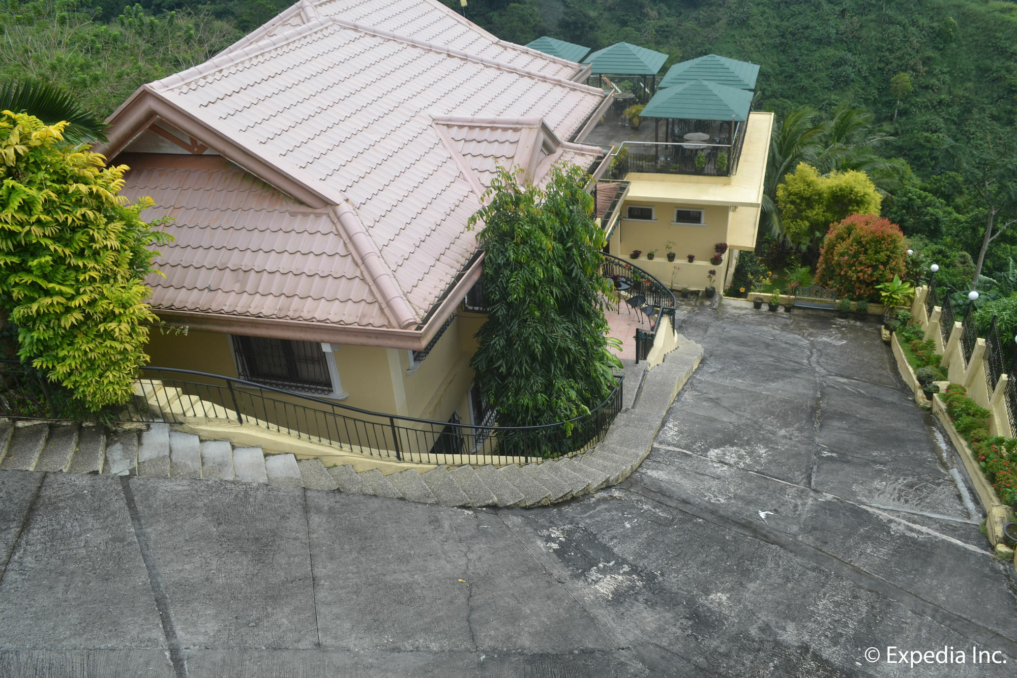 Royal Taal Inn Tagaytay City Esterno foto